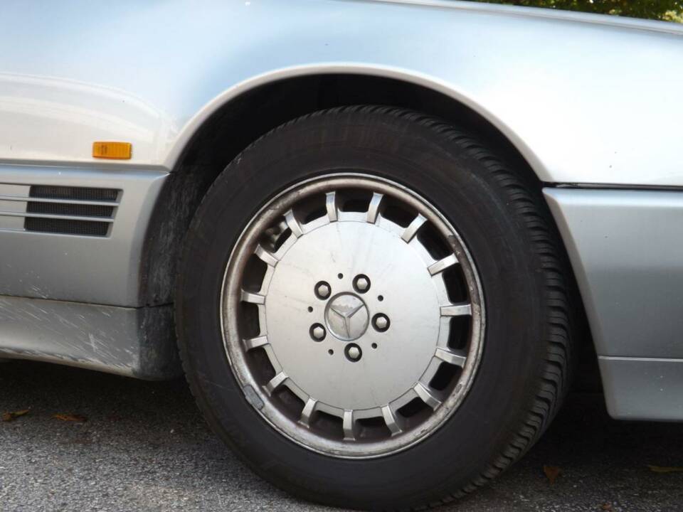 Immagine 14/50 di Mercedes-Benz SL 280 (1995)