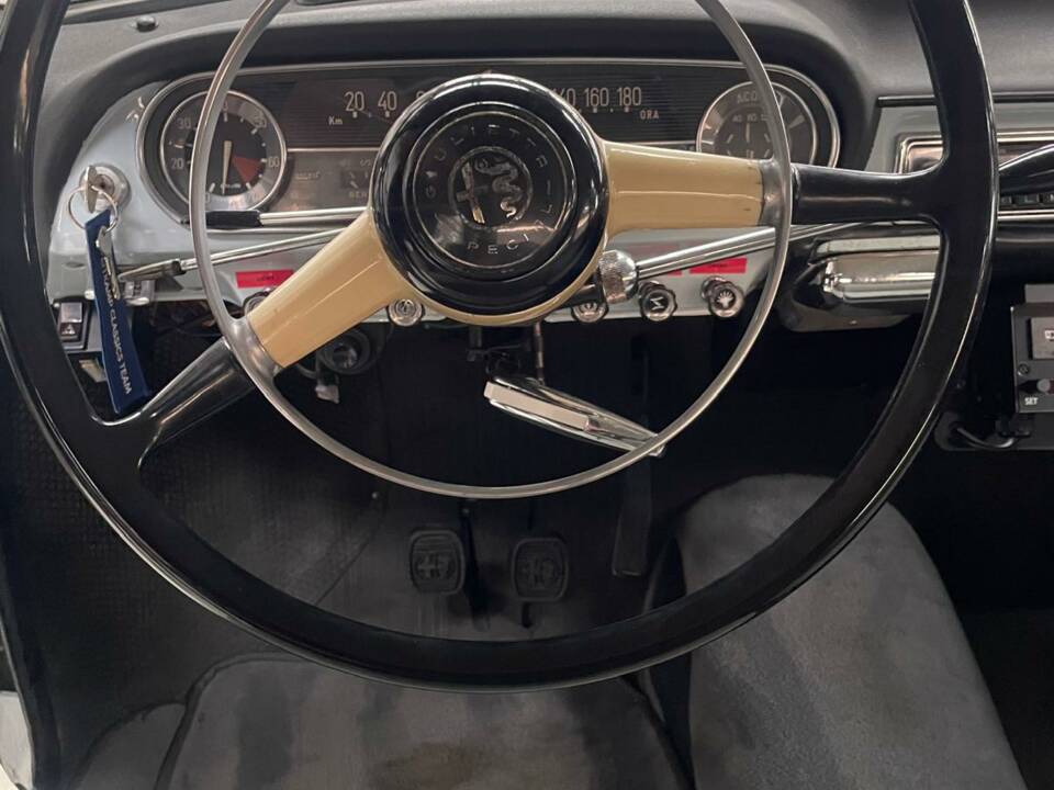 Image 12/14 of Alfa Romeo Giulietta TI (1963)