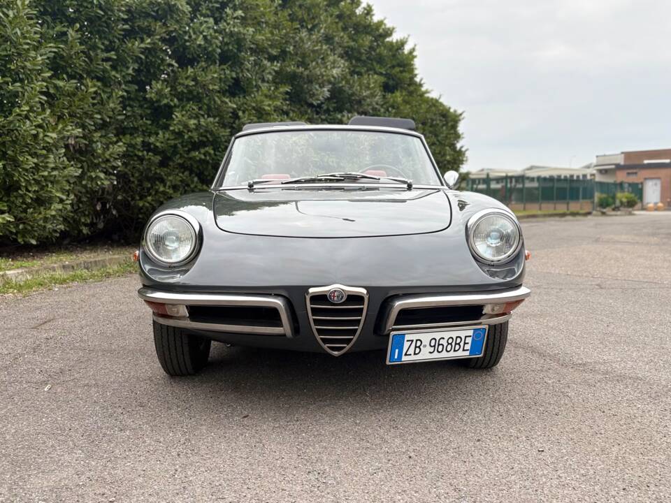 Imagen 2/32 de Alfa Romeo 1750 Spider (1970)