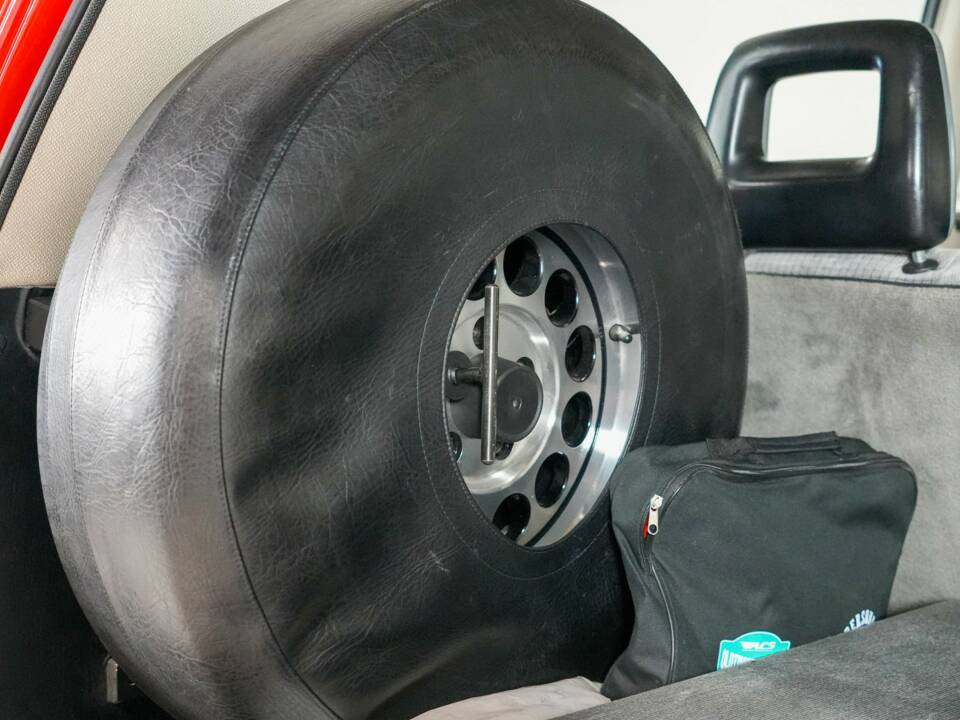 Afbeelding 44/50 van Volkswagen T3 Caravelle 1.6 TD Syncro (1991)