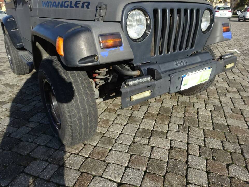 Image 22/42 of Jeep Wrangler Sport Hardtop 2.5 (1997)