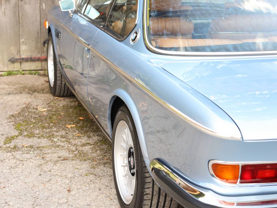 Image 48/73 of BMW 3.0 CSi (1973)