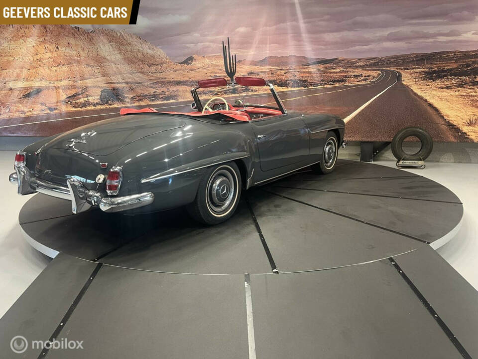 Image 4/50 of Mercedes-Benz 190 SL (1961)