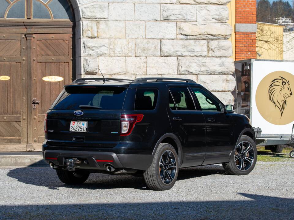 Immagine 5/18 di Ford Explorer 3.5 EcoBoost (2015)