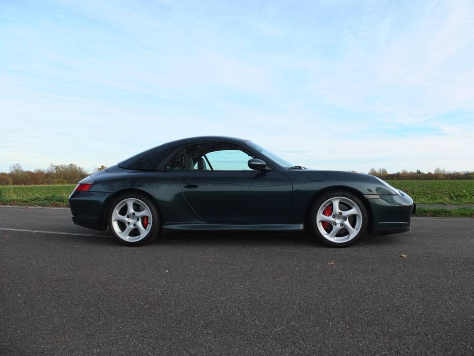 Bild 6/73 von Porsche 911 Carrera 4S (2004)