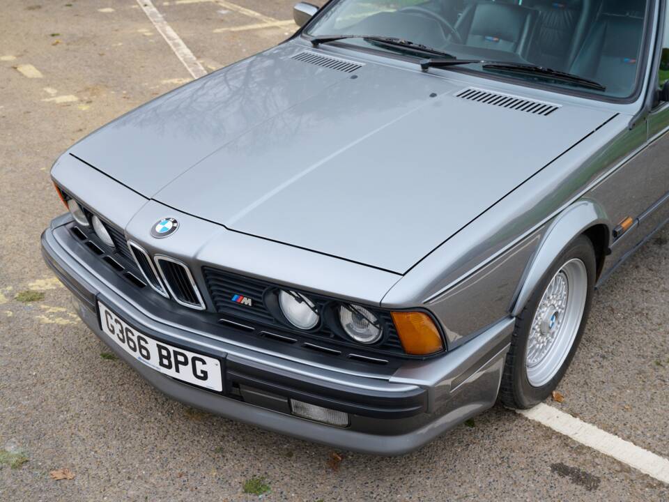 Image 8/50 of BMW M 635 CSi (1989)