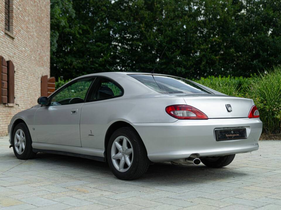 Imagen 7/48 de Peugeot 406 Coupé 2.0 16V (2000)