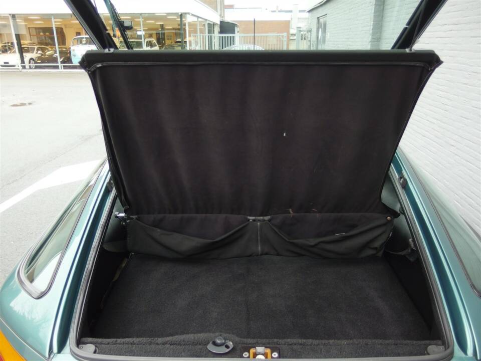 Bild 64/99 von Porsche 928 GTS (1992)