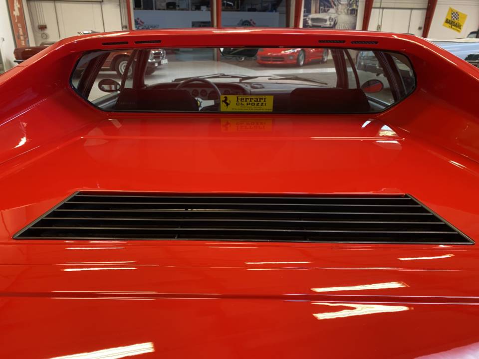 Image 18/50 de Ferrari 308 GT4 (1974)