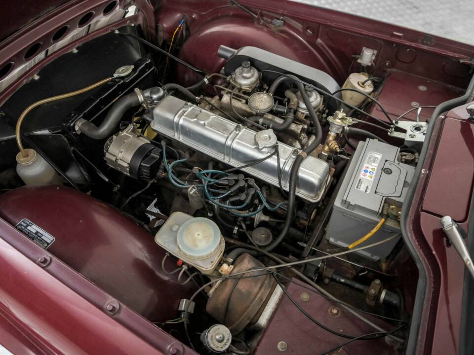 Image 37/50 of Triumph TR 6 PI (1969)