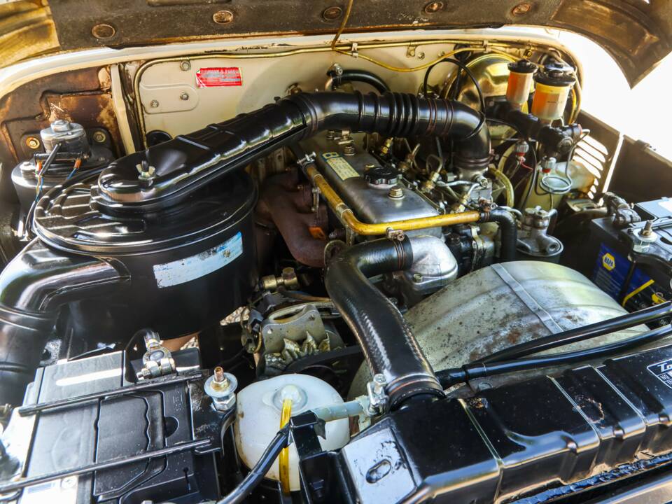 Bild 35/50 von Toyota Land Cruiser BJ 40 (1977)