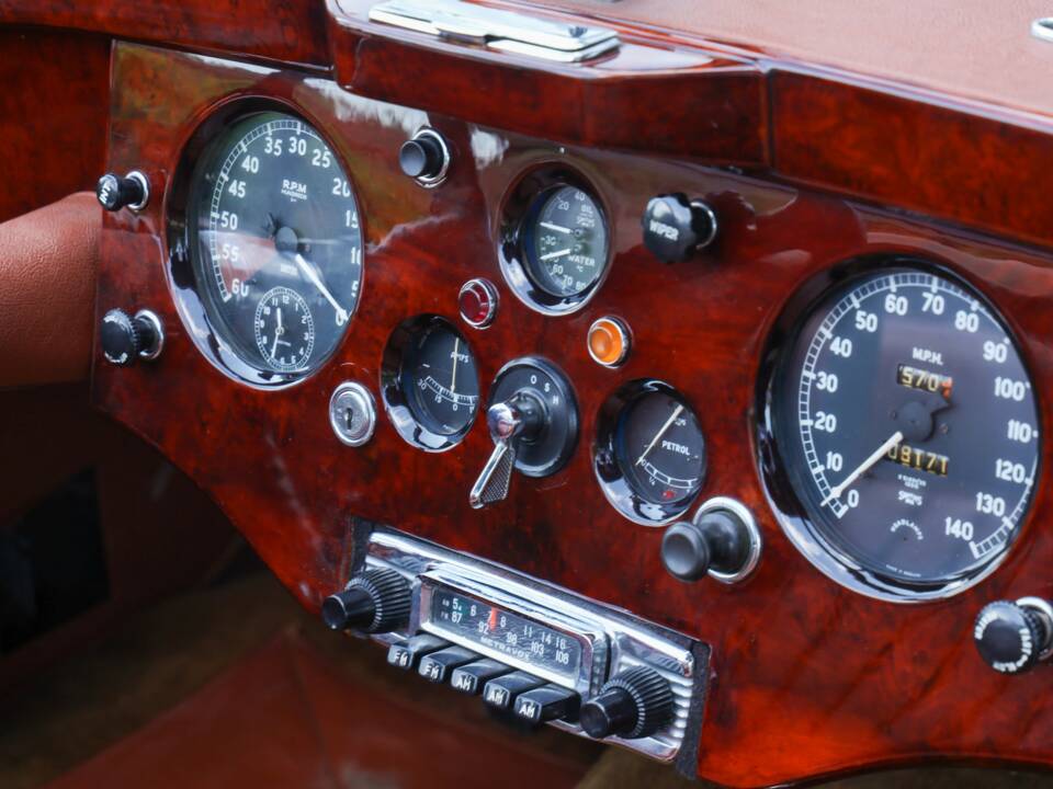 Bild 40/50 von Jaguar XK 120 DHC (1953)