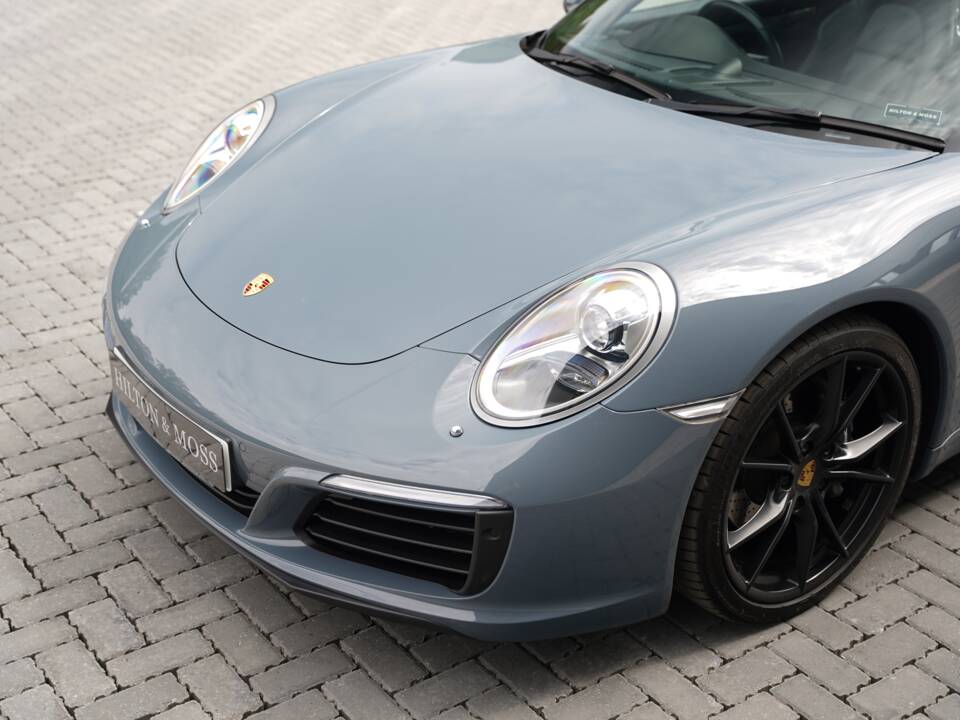 Image 28/50 of Porsche 911 Carrera (2016)