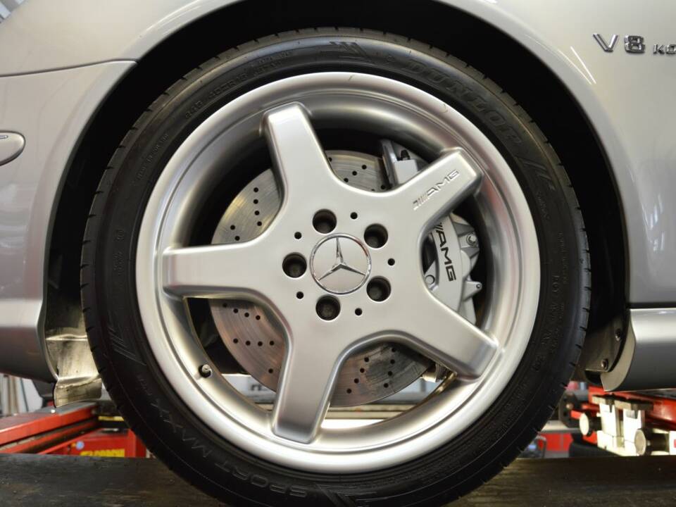 Imagen 86/100 de Mercedes-Benz E 55 AMG (2003)