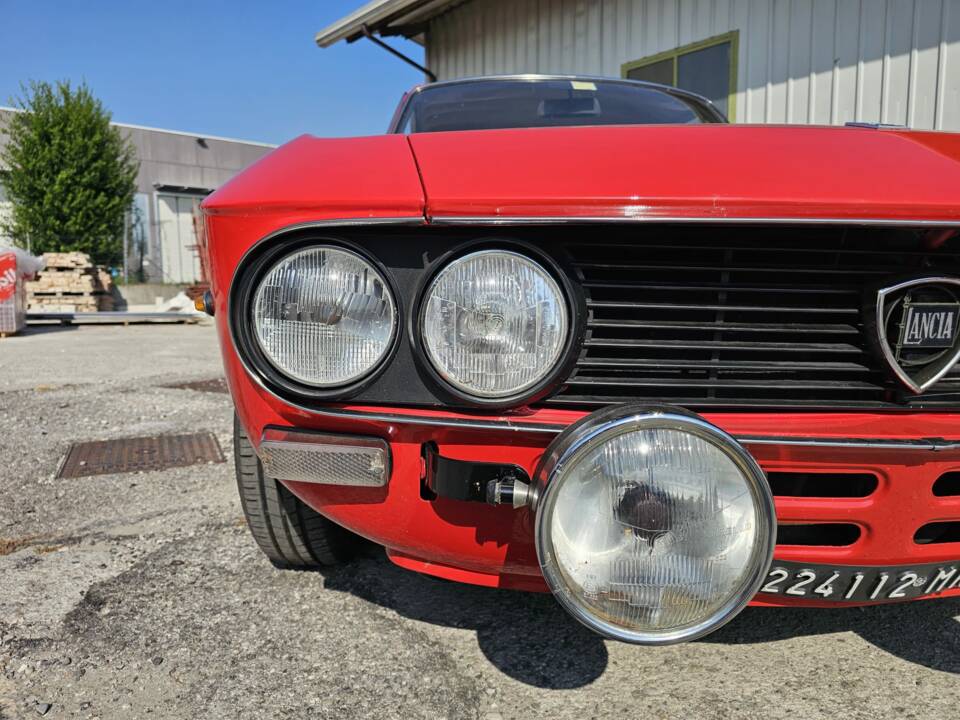 Image 21/56 of Lancia Fulvia 1.3 S (1975)