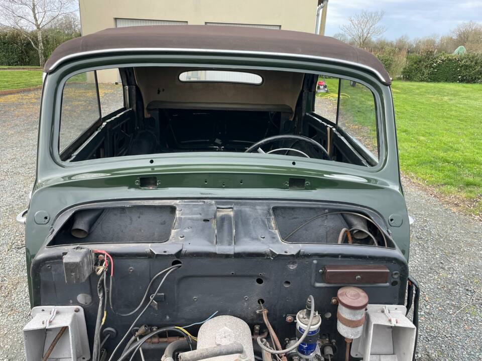 Image 11/50 of Mercedes-Benz 220 Cabriolet B (1953)