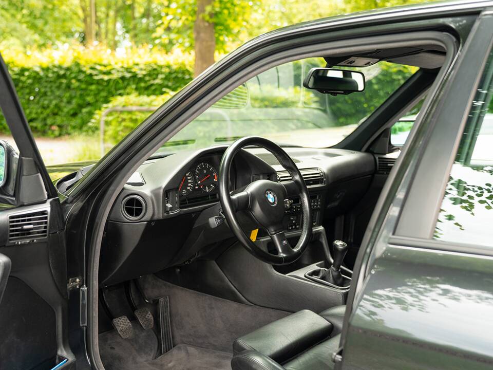 Bild 7/45 von BMW M5 (1992)