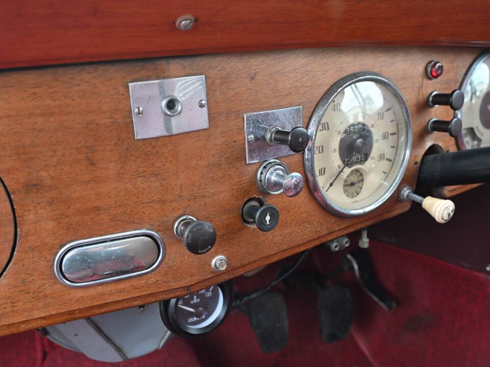 Immagine 37/50 di Alvis TA 14 Duncan Sports (1948)