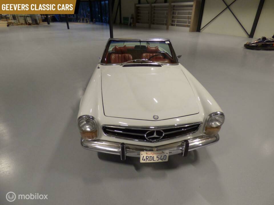 Image 3/28 de Mercedes-Benz 280 SL (1970)