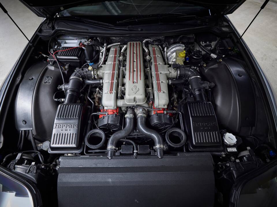 Bild 80/98 von Ferrari 550 Maranello (1998)