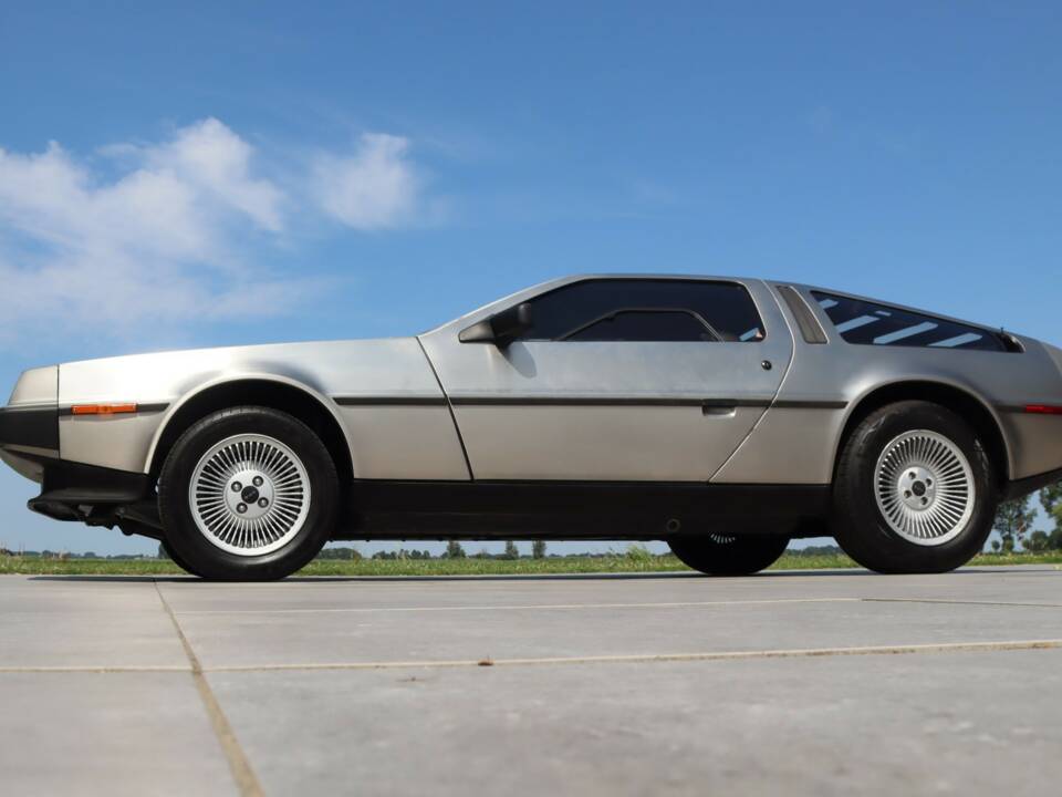 Immagine 31/50 di DeLorean DMC-12 (1981)