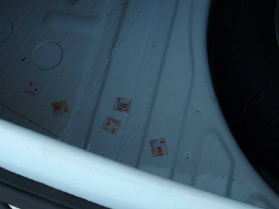 Immagine 13/50 di Ford Escort turbo RS (1987)