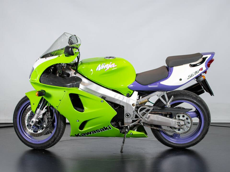 Imagen 1/50 de Kawasaki DUMMY (1996)