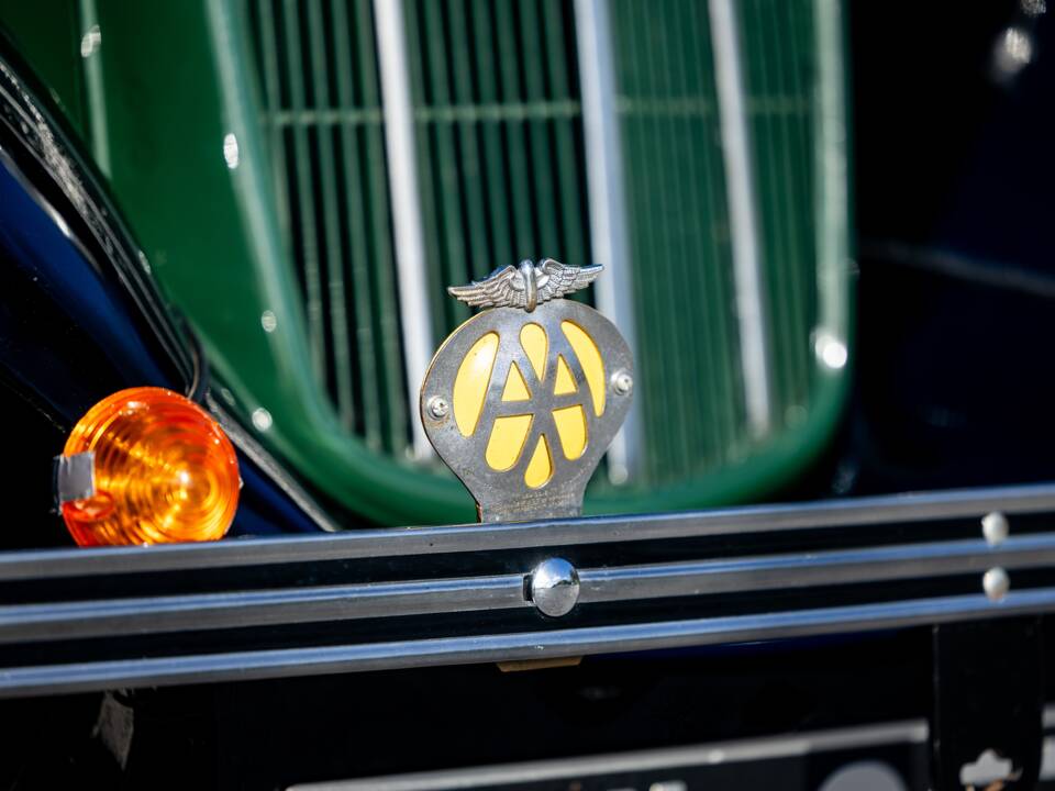 Image 47/50 of Morris Eight (1937)