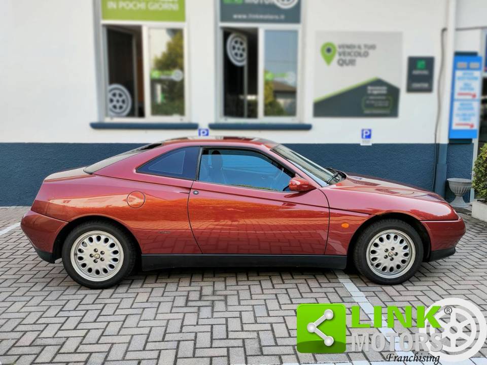 Afbeelding 8/10 van Alfa Romeo GTV 2.0 V6 Turbo (1996)
