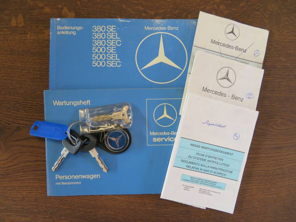 Imagen 19/19 de Mercedes-Benz 380 SEC (1982)