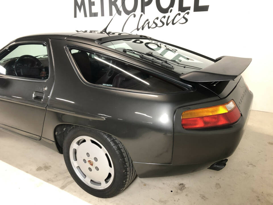 Immagine 5/23 di Porsche 928 S4 (1988)