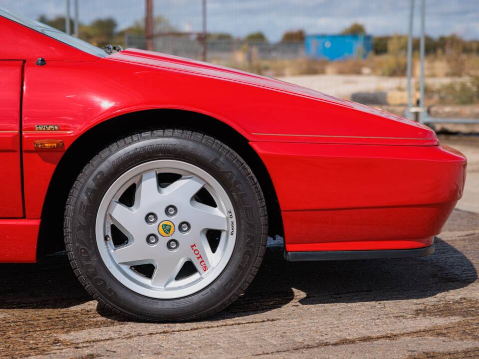 Afbeelding 29/47 van Lotus Esprit Turbo HC (1989)