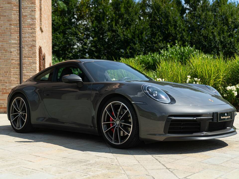 Afbeelding 2/50 van Porsche 911 Carrera 4S (2019)