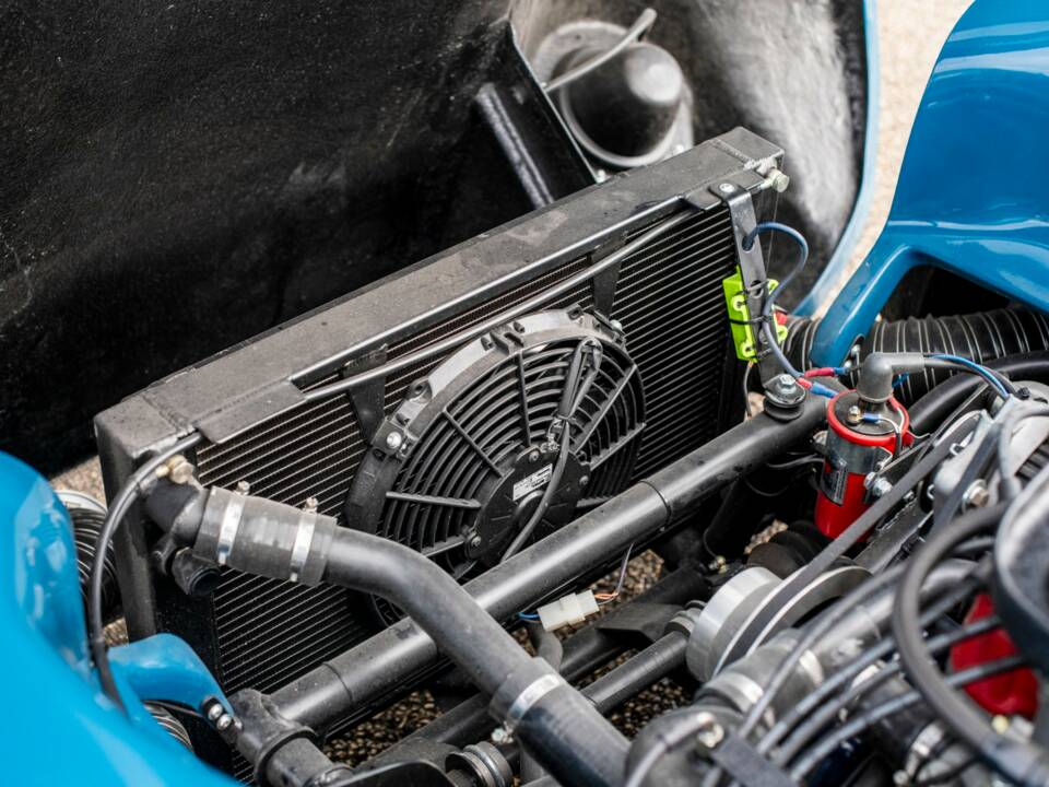 Image 15/18 of TVR Griffith 400 (1965)