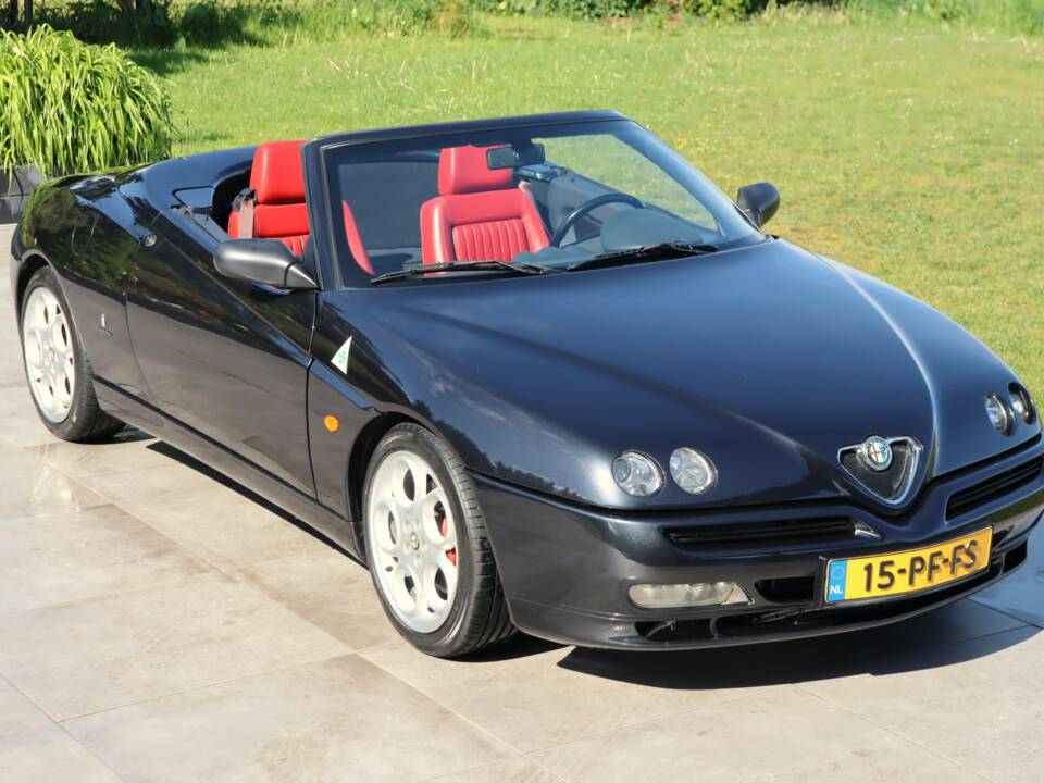 Image 41/50 of Alfa Romeo Spider 3.0 V6 24V (2001)