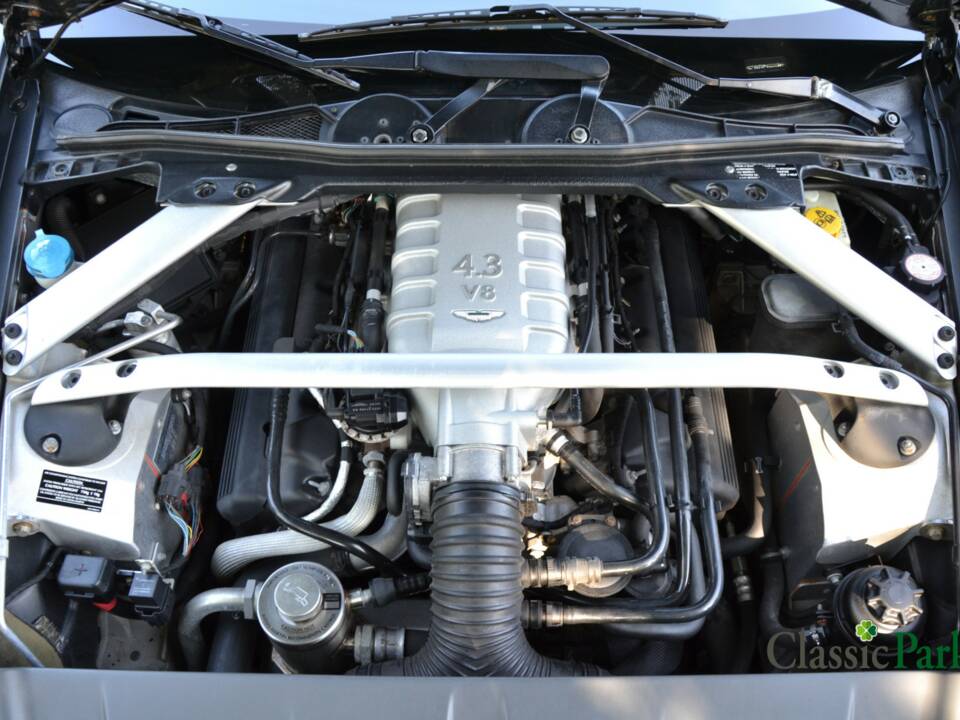 Image 15/50 de Aston Martin V8 Vantage (2005)