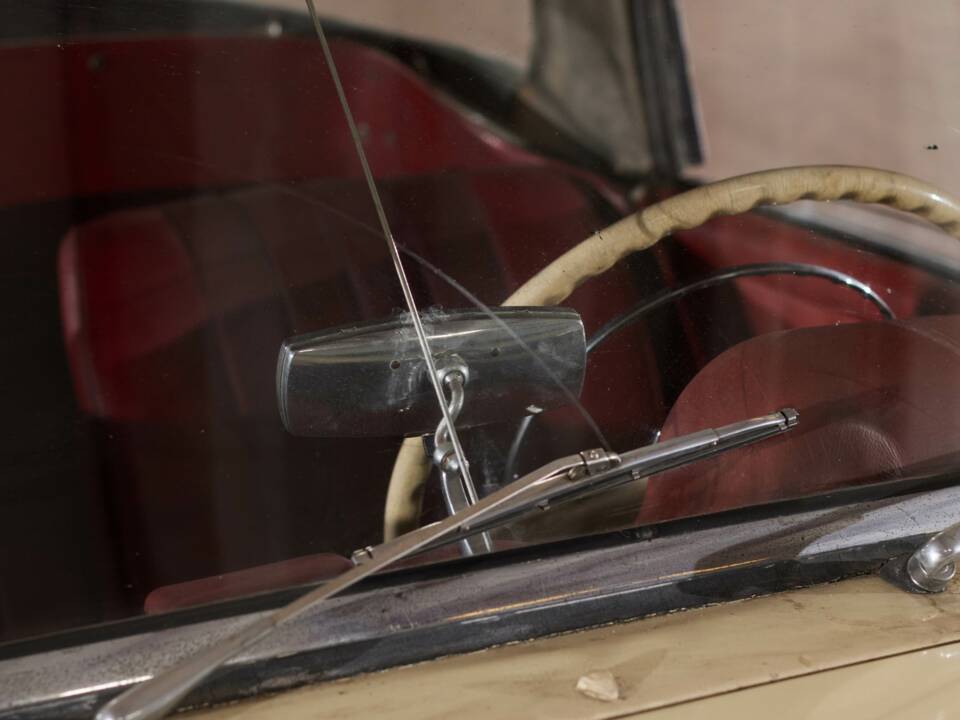 Image 17/83 de Mercedes-Benz 190 SL (1959)