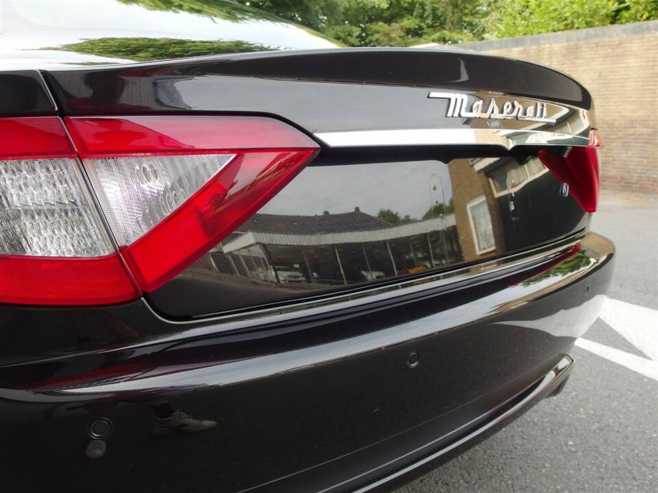Afbeelding 27/100 van Maserati GranTurismo S (2010)