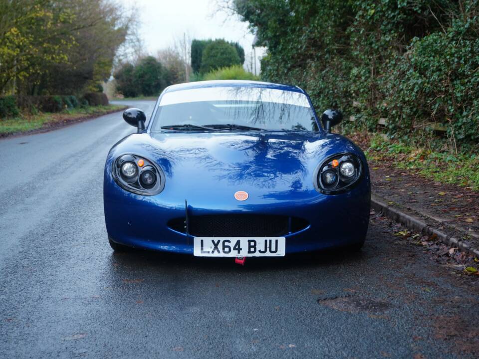 Image 2/18 of Ginetta G40 (2014)
