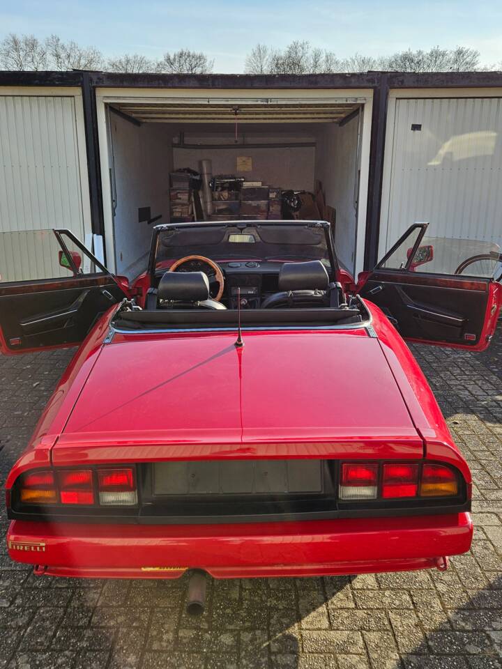 Image 4/11 of Alfa Romeo 1.6 Spider (1989)