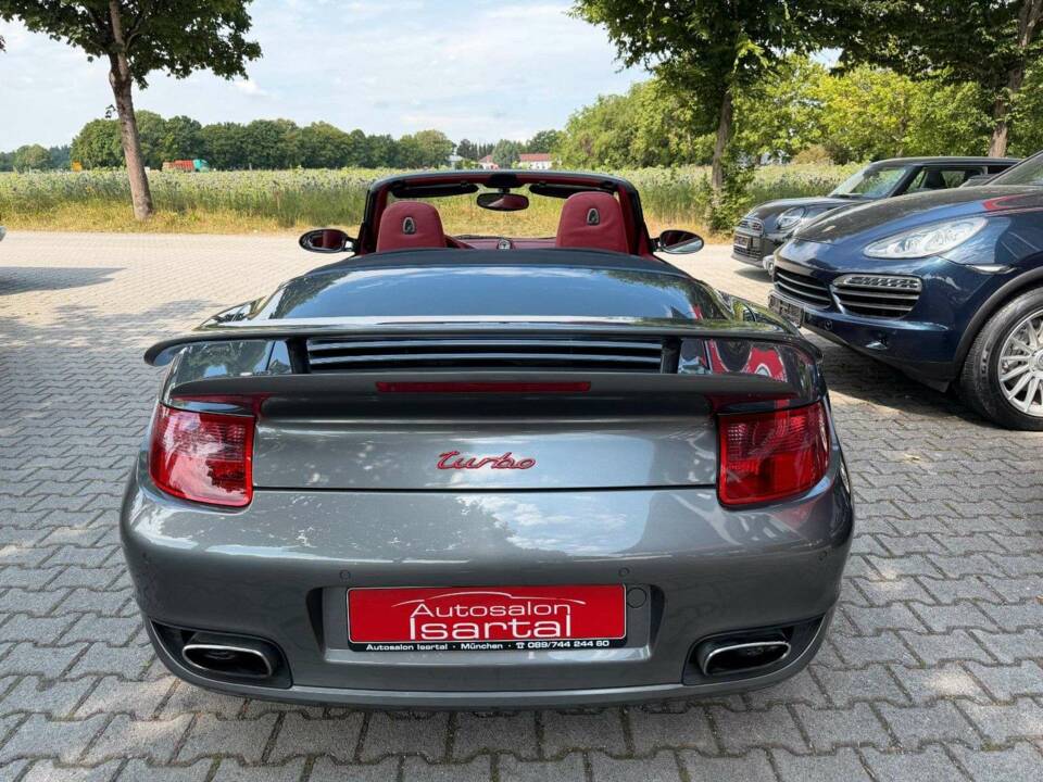 Imagen 7/41 de Porsche 911 Turbo (2009)
