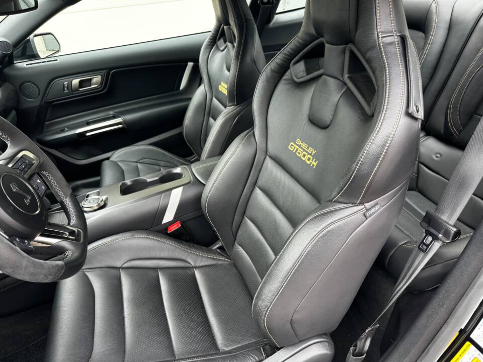 Image 16/28 of Ford Shelby GT500-H (2025)
