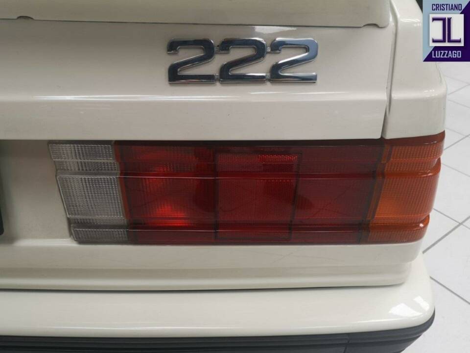 Image 18/90 of Maserati 222 (1989)