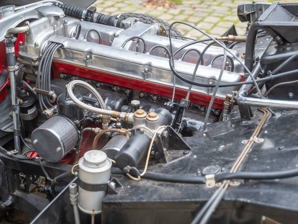 Afbeelding 20/29 van Aston Martin DB 2&#x2F;4 Mk II DHC (1956)