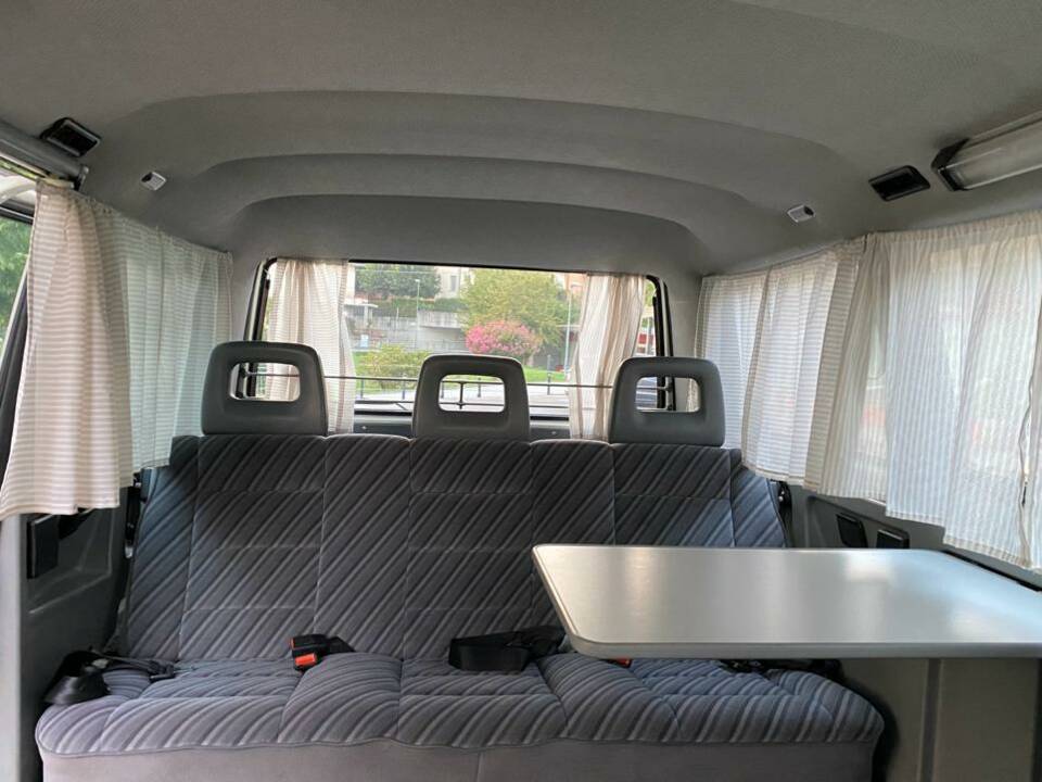 Bild 6/14 von Volkswagen T3 Multivan 1.6 TD (1992)