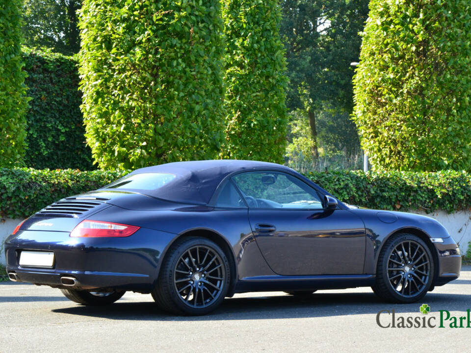 Imagen 8/50 de Porsche 911 Carrera (2006)