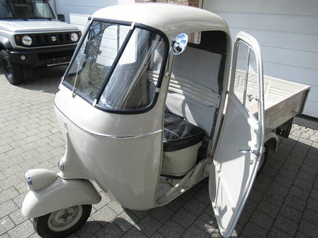 Image 7/44 of Piaggio Vespa APE B (1956)