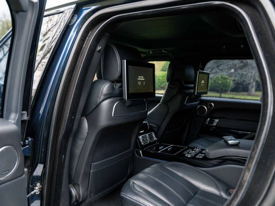 Image 28/38 of Land Rover Range Rover V8 SV Autobiography (2016)