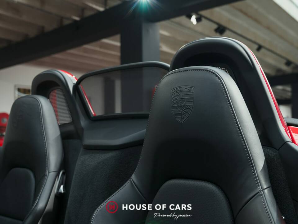 Image 21/25 of Porsche Boxster S (2014)