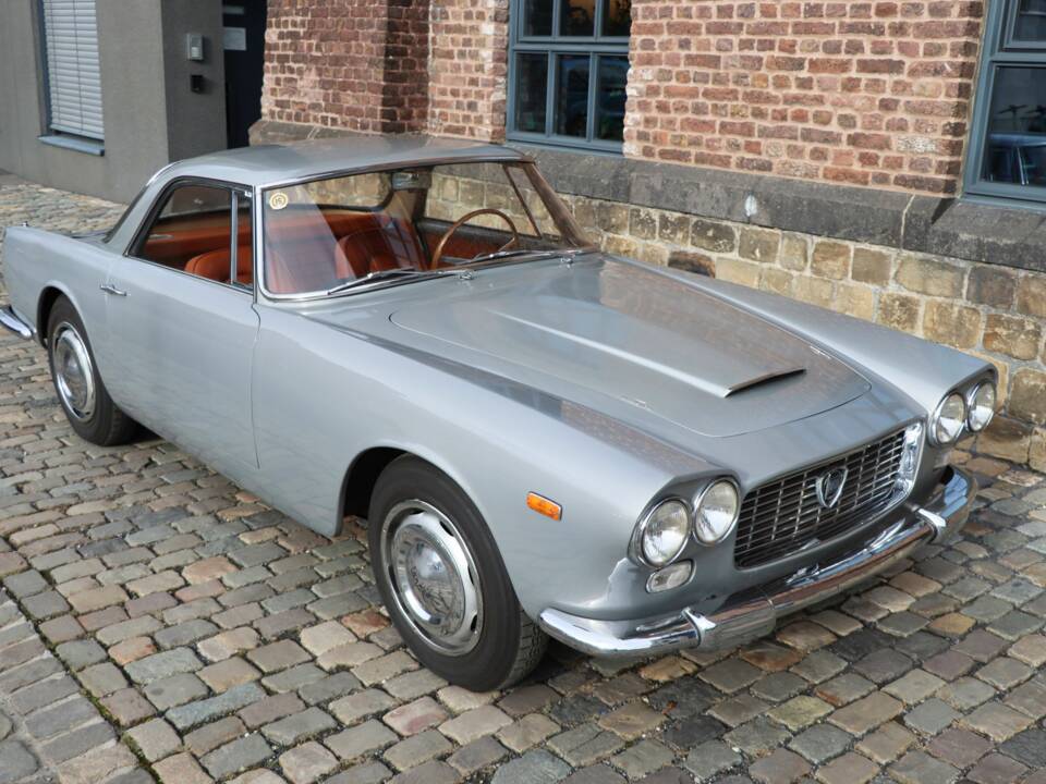 Image 3/51 of Lancia Flaminia GT Touring (1960)